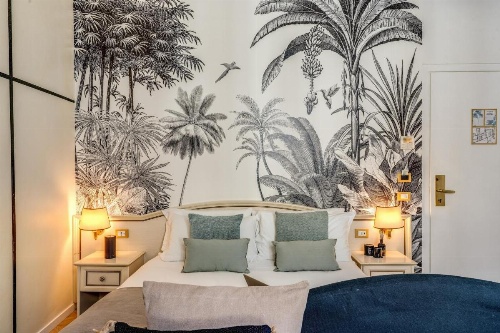 Baboon Room image 23