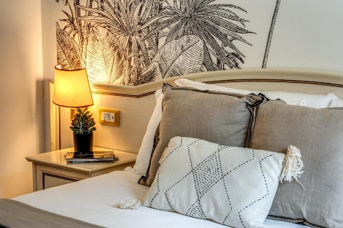 Baboon Room image 39