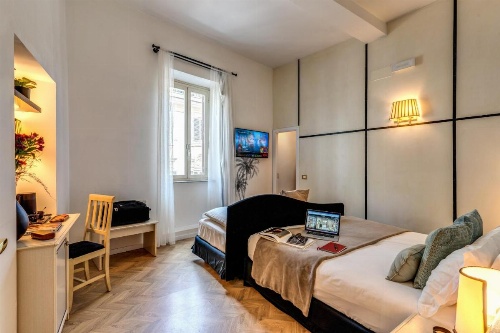 Baboon Room image 40